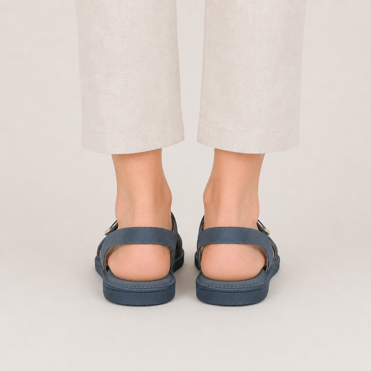 Clara Buckle Flat Sandal — Women's Open Toe Slip-On Summer Sandal