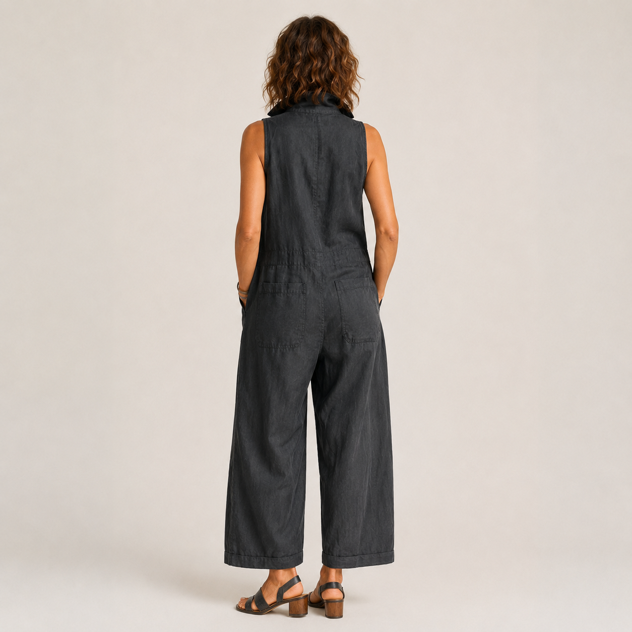 Women's Grey CargWomen's Grey Cargo Jumpsuit — Sleeveless Collared Button-Front Wide-Leg Utility Jumpsuito Jumpsuit — Sleeveless Collared Button-Front Wide-Leg Utility Jumpsuit