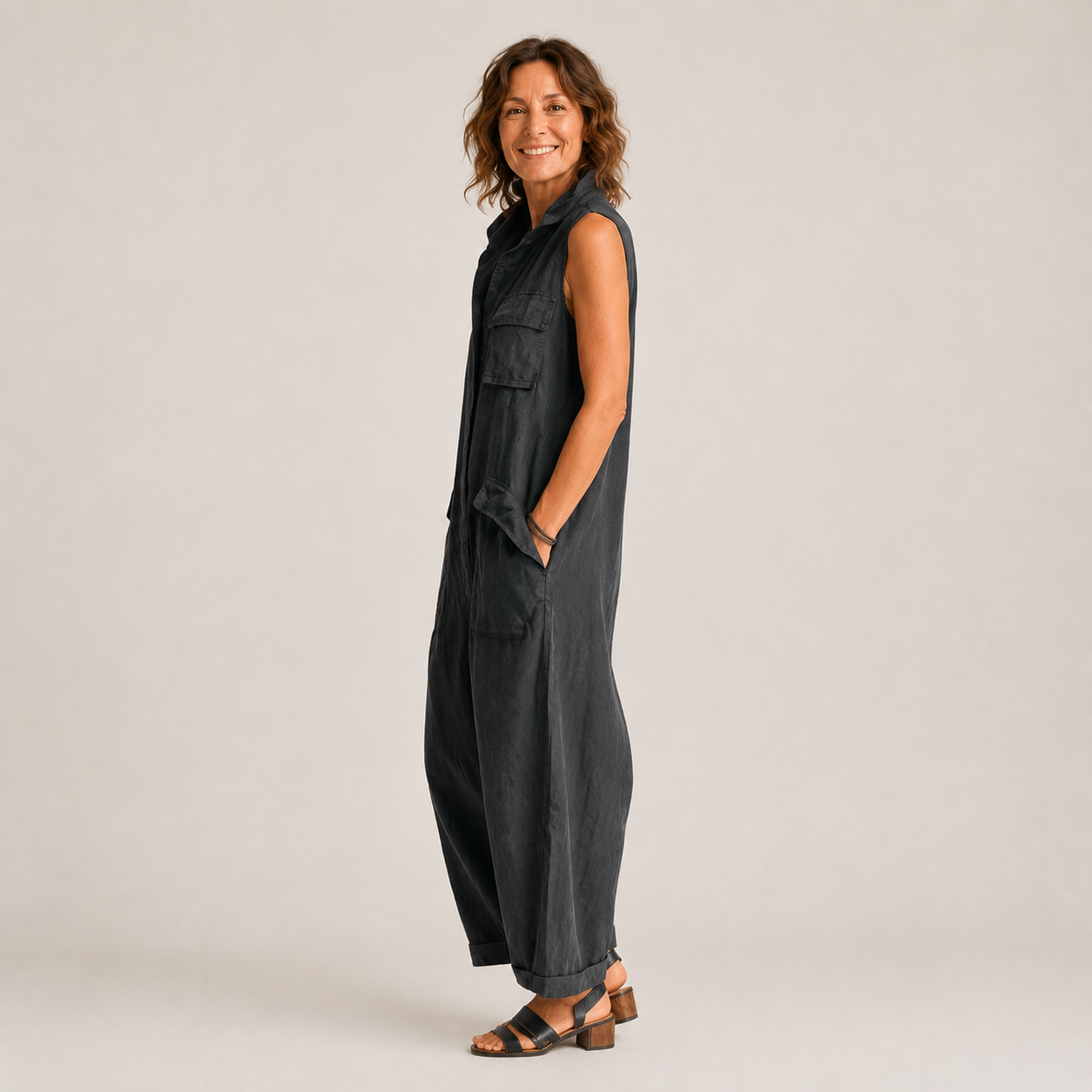 Women's Grey CargWomen's Grey Cargo Jumpsuit — Sleeveless Collared Button-Front Wide-Leg Utility Jumpsuito Jumpsuit — Sleeveless Collared Button-Front Wide-Leg Utility Jumpsuit